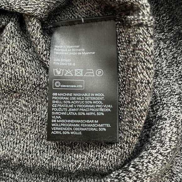 H&M Men’s Merino Wool Blend Medium Heather Gray Crew Neck sweater - Picture 5 of 5